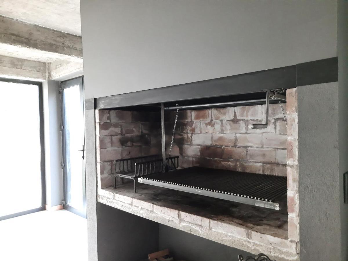 Casa De Invitados Con Parrilla Y Horno A Lena Ουσουάια Εξωτερικό φωτογραφία